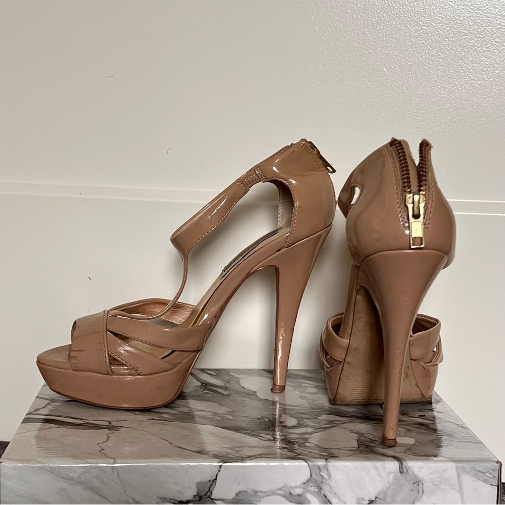 Steve Madden Pleather Tan Strappy High Heels and Gold Zipper